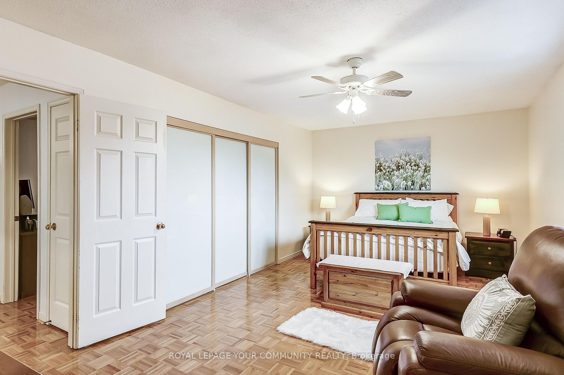 Photo 26 of 29 Trothen Circle, Markham, Markham Village — HOMEH