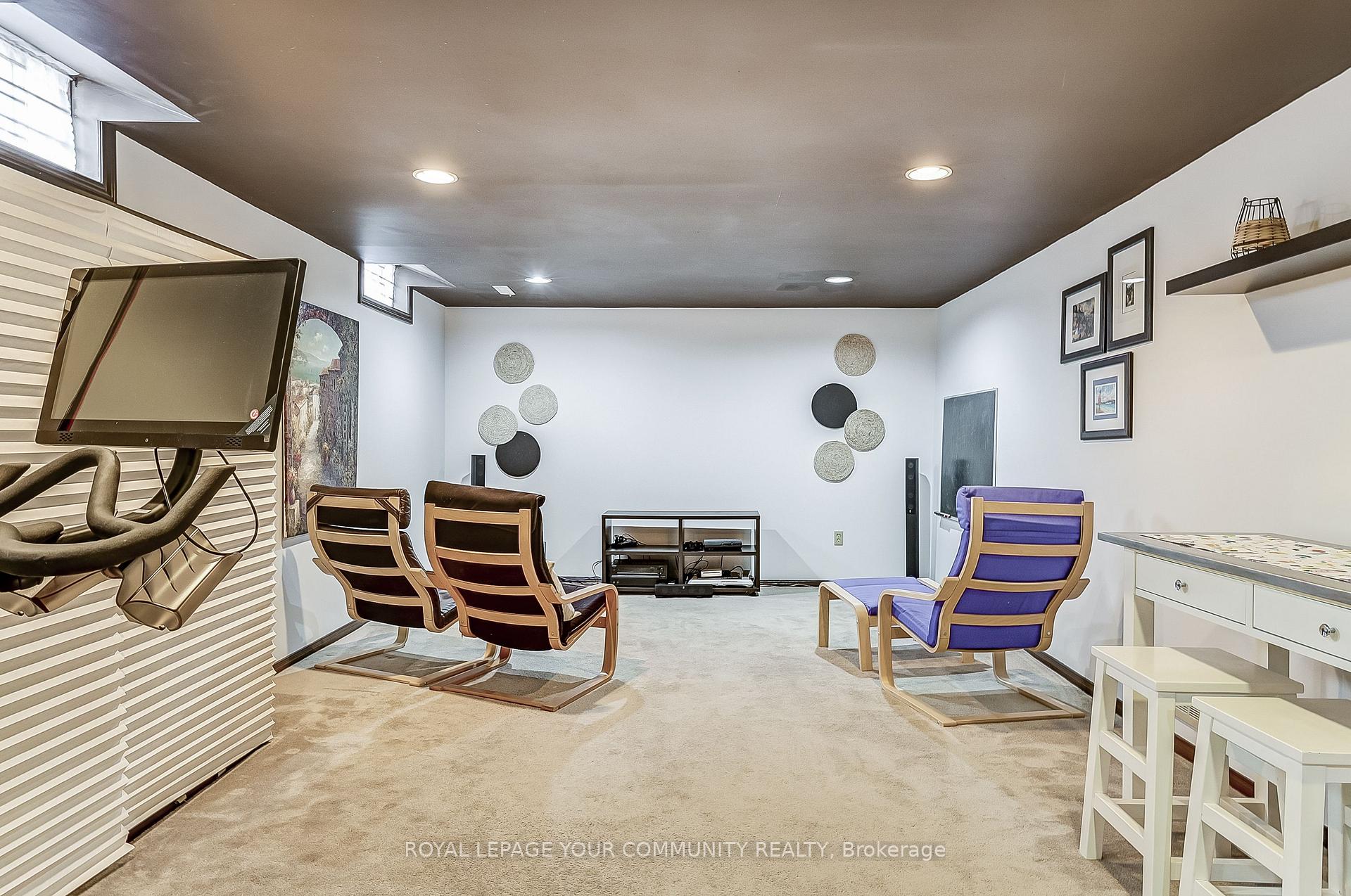 Photo 32 of 29 Trothen Circle, Markham, Markham Village — HOMEH