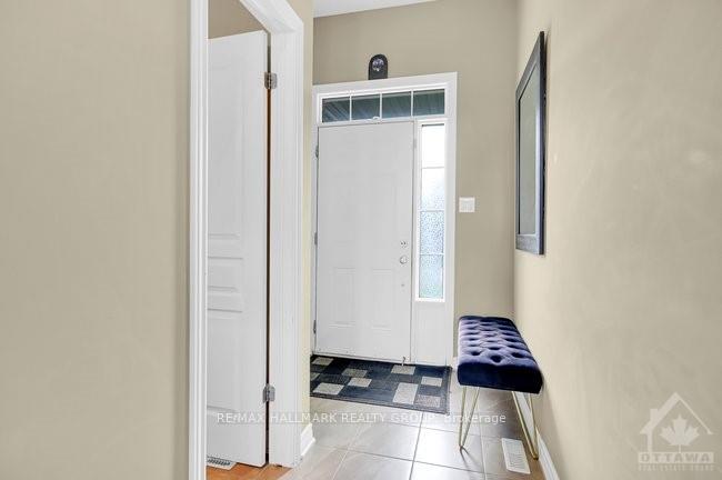 Photo 3 of 411 Arncliffe Avenue, Ottawa, Kanata - Morgan's Grant/South March — HOMEH