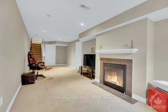 Photo 15 of 411 Arncliffe Avenue, Ottawa, Kanata - Morgan's Grant/South March — HOMEH