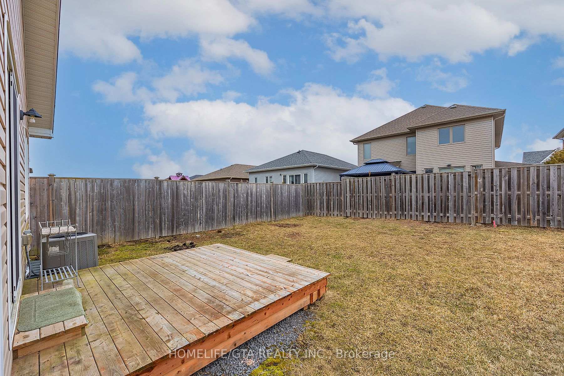 Photo 5 of 1204 Carfa Crescent, Kingston, City Northwest — HOMEH