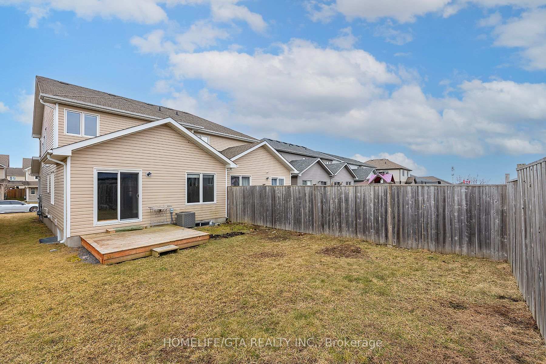 Photo 6 of 1204 Carfa Crescent, Kingston, City Northwest — HOMEH