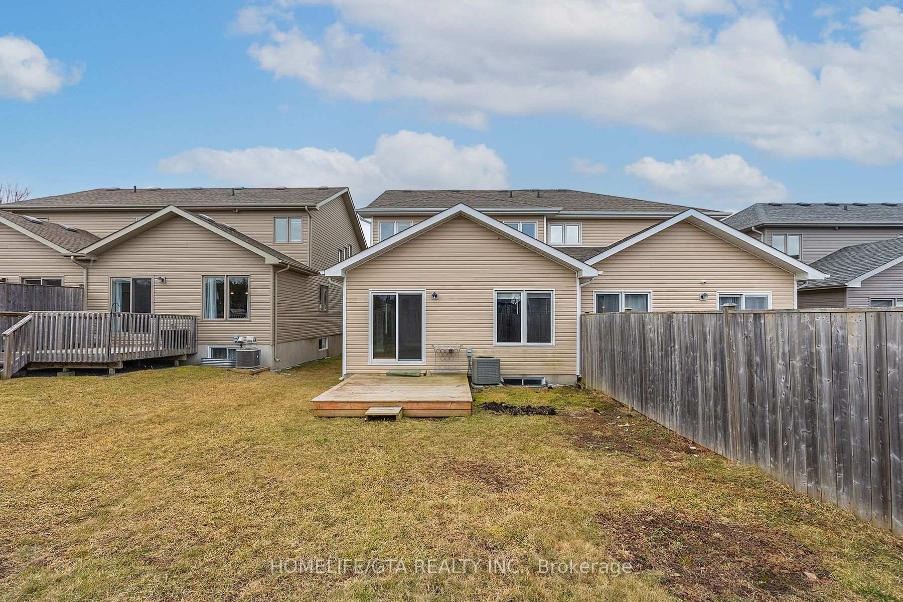 Photo 7 of 1204 Carfa Crescent, Kingston, City Northwest — HOMEH
