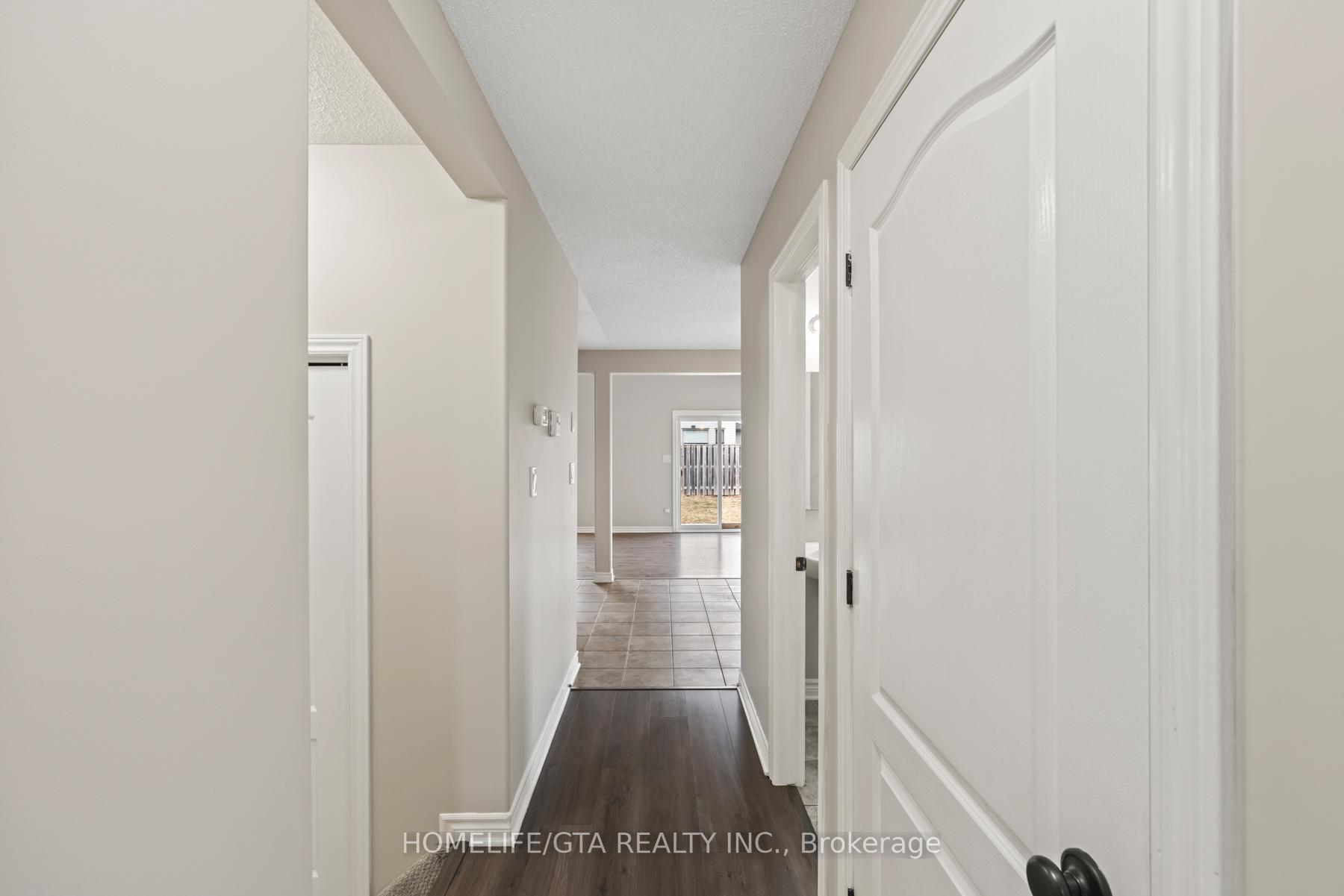 Photo 14 of 1204 Carfa Crescent, Kingston, City Northwest — HOMEH