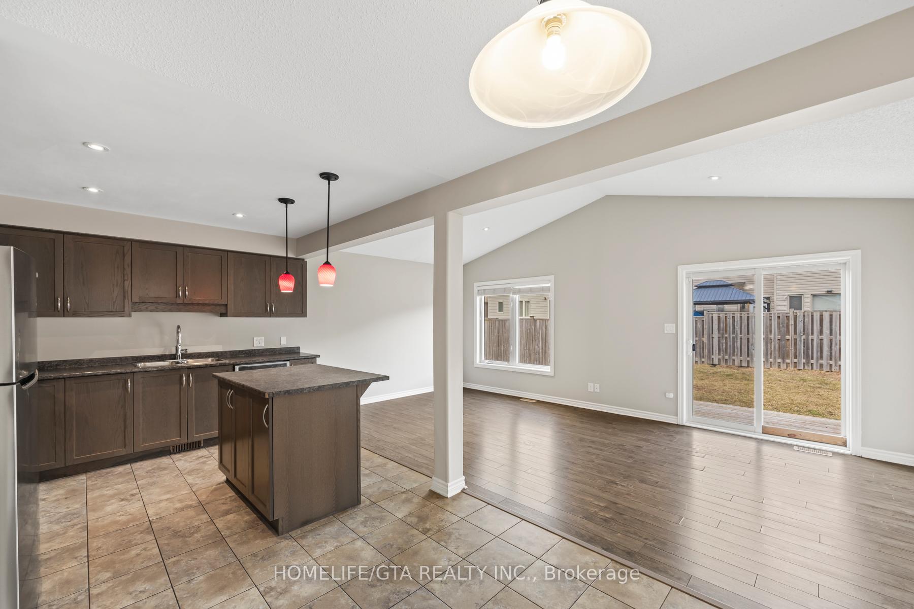 Photo 17 of 1204 Carfa Crescent, Kingston, City Northwest — HOMEH