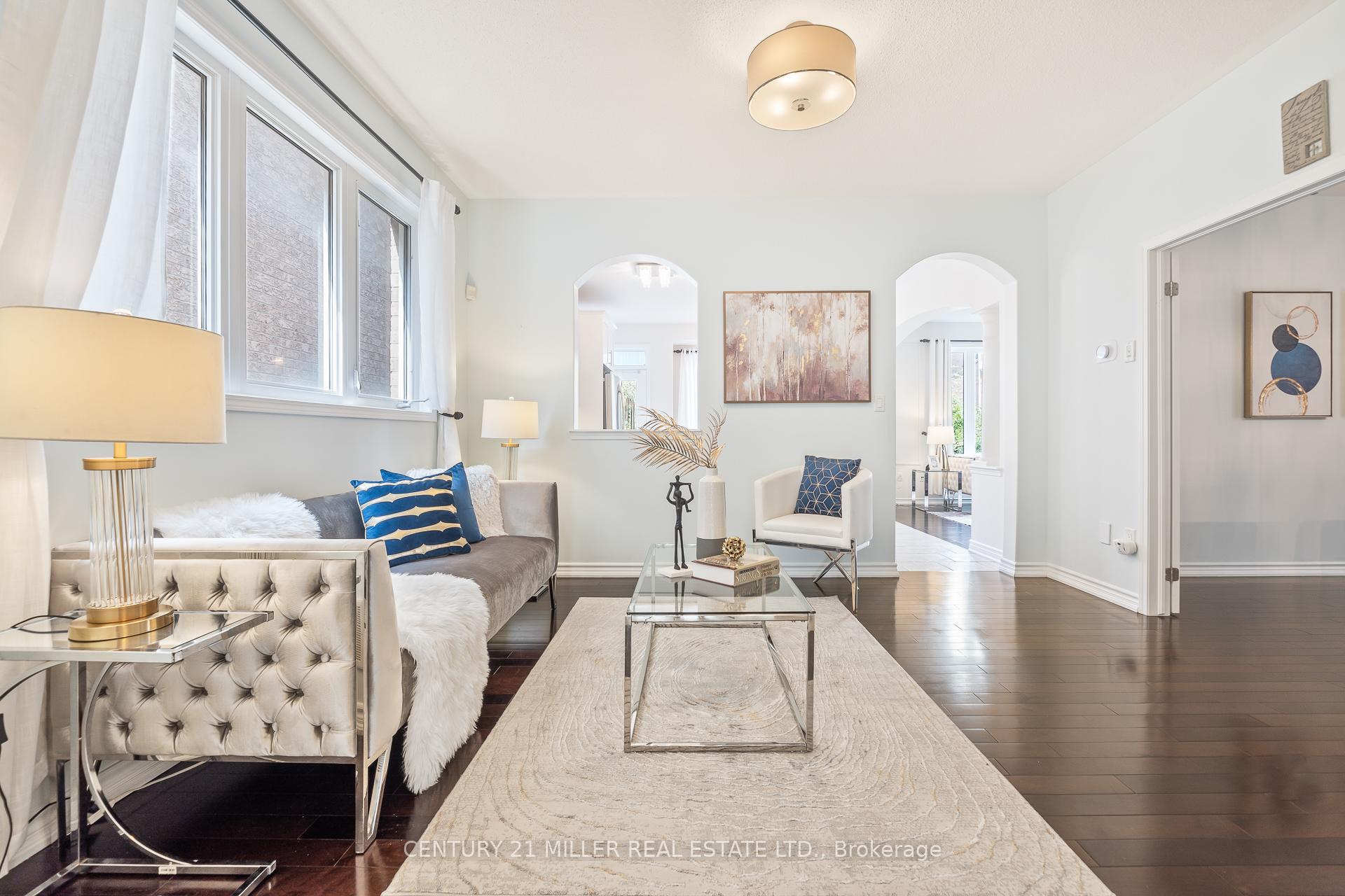 Photo 6 of 740 Casarin Crescent, Milton, Coates — HOMEH