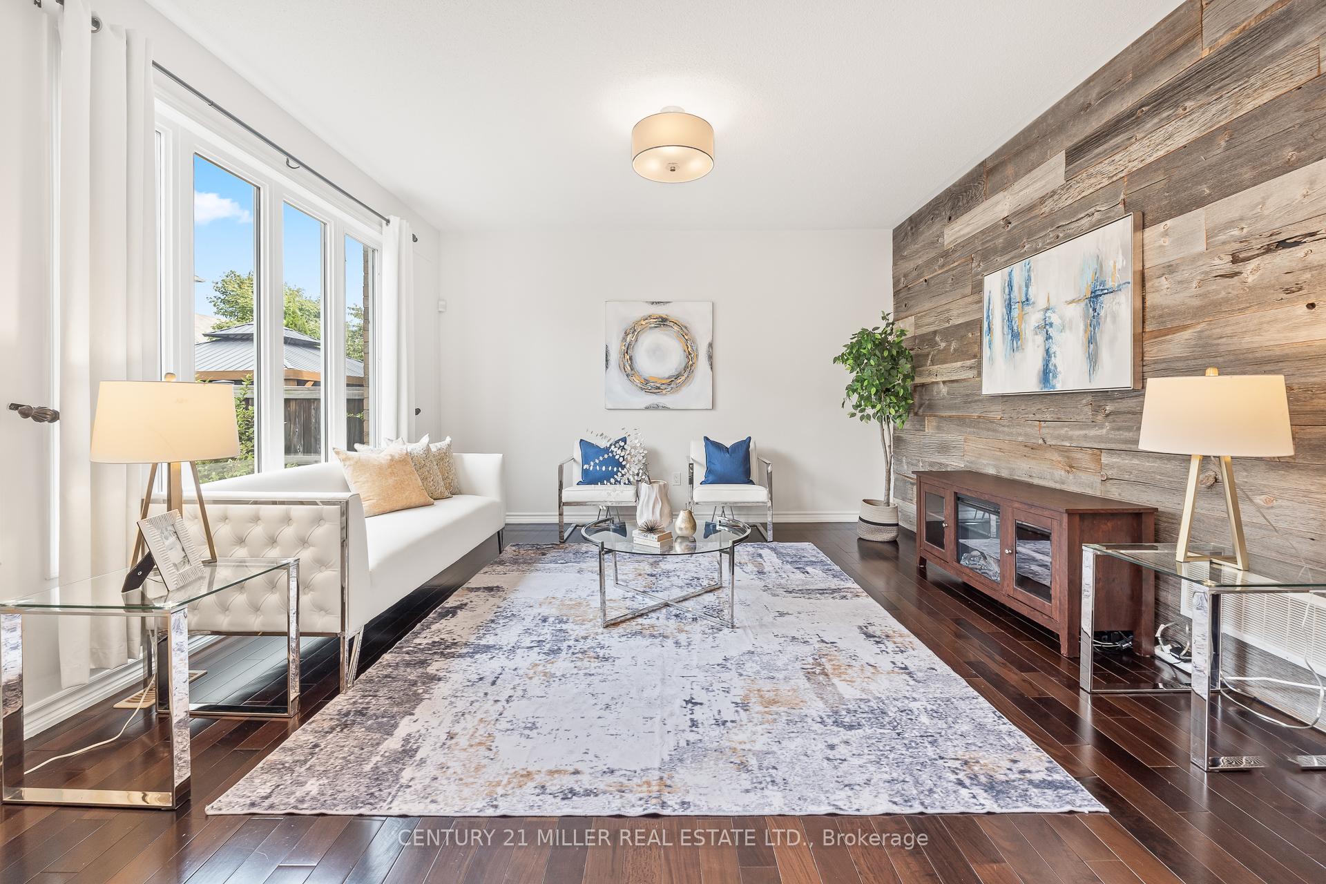 Photo 16 of 740 Casarin Crescent, Milton, Coates — HOMEH