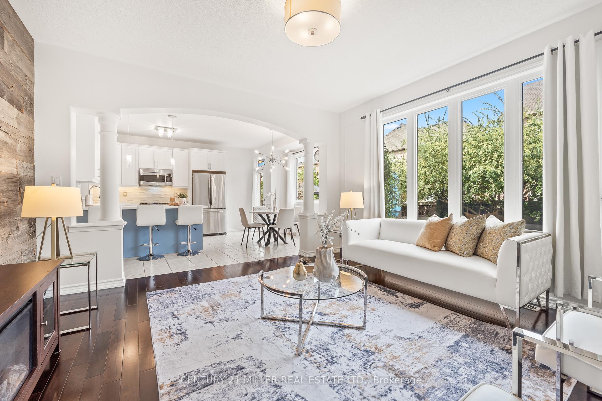 Photo 18 of 740 Casarin Crescent, Milton, Coates — HOMEH