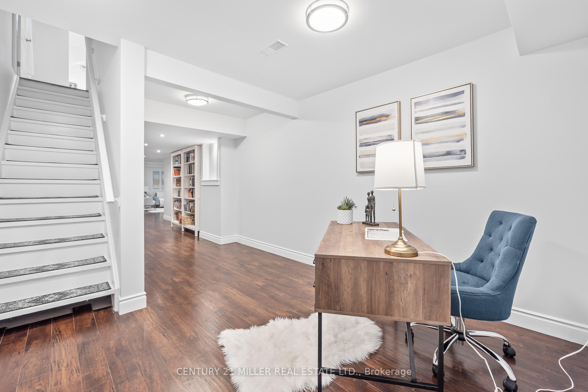 Photo 30 of 740 Casarin Crescent, Milton, Coates — HOMEH