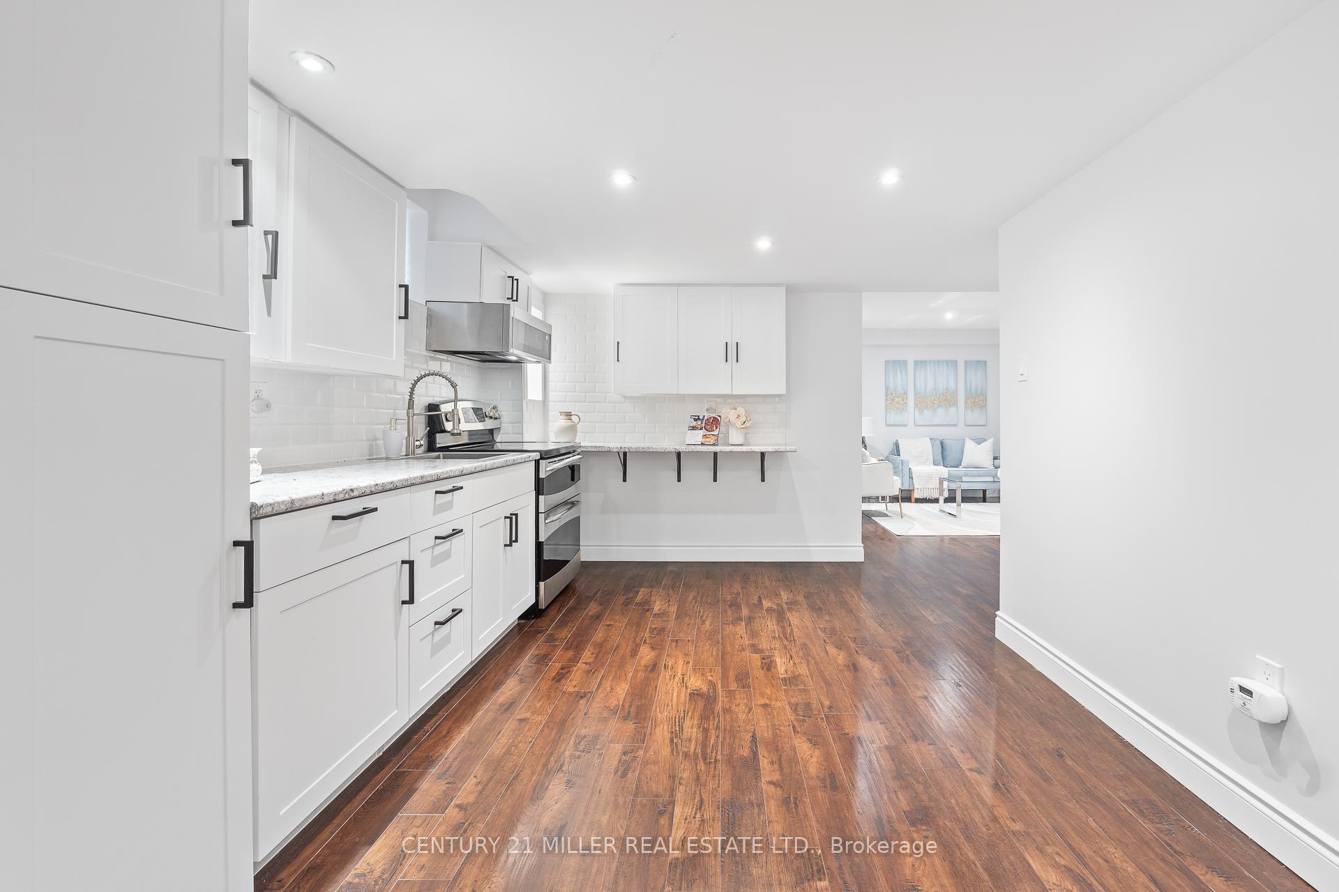 Photo 36 of 740 Casarin Crescent, Milton, Coates — HOMEH