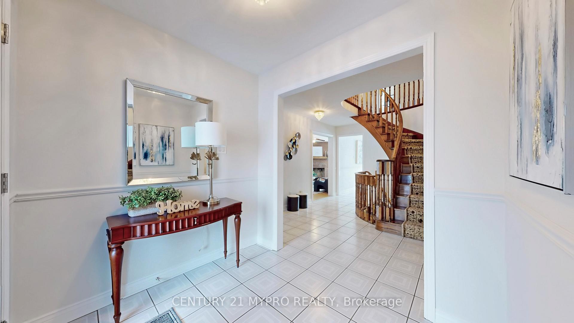 Photo 3 of 4 Mallory Avenue, Markham, Milliken Mills East — HOMEH
