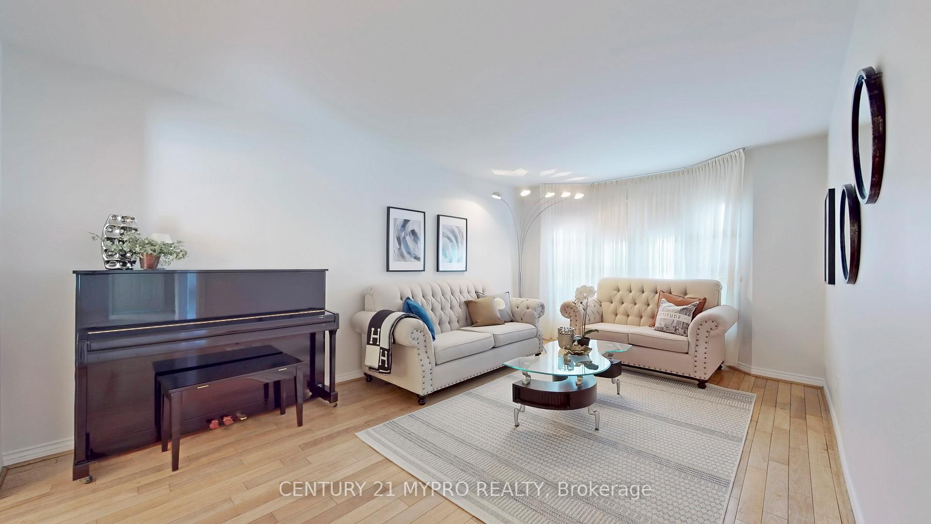 Photo 4 of 4 Mallory Avenue, Markham, Milliken Mills East — HOMEH