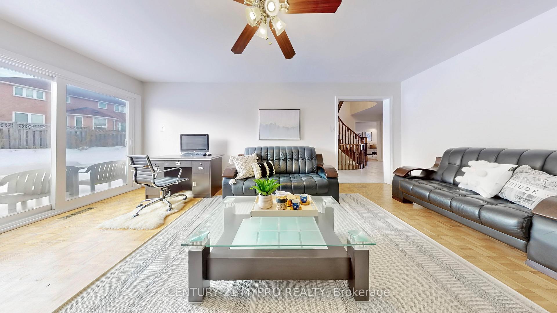Photo 10 of 4 Mallory Avenue, Markham, Milliken Mills East — HOMEH