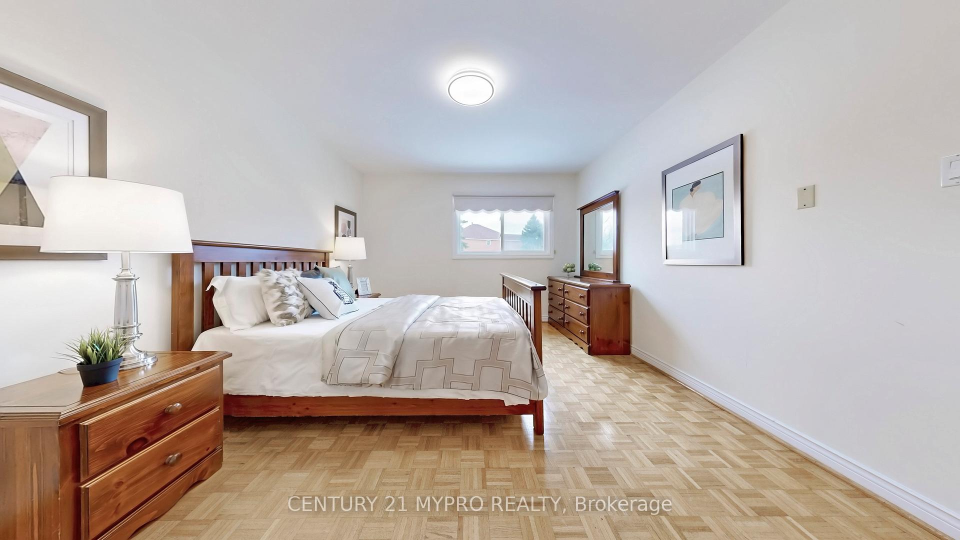 Photo 28 of 4 Mallory Avenue, Markham, Milliken Mills East — HOMEH