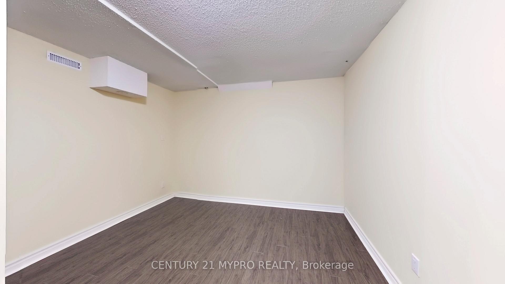 Photo 34 of 4 Mallory Avenue, Markham, Milliken Mills East — HOMEH