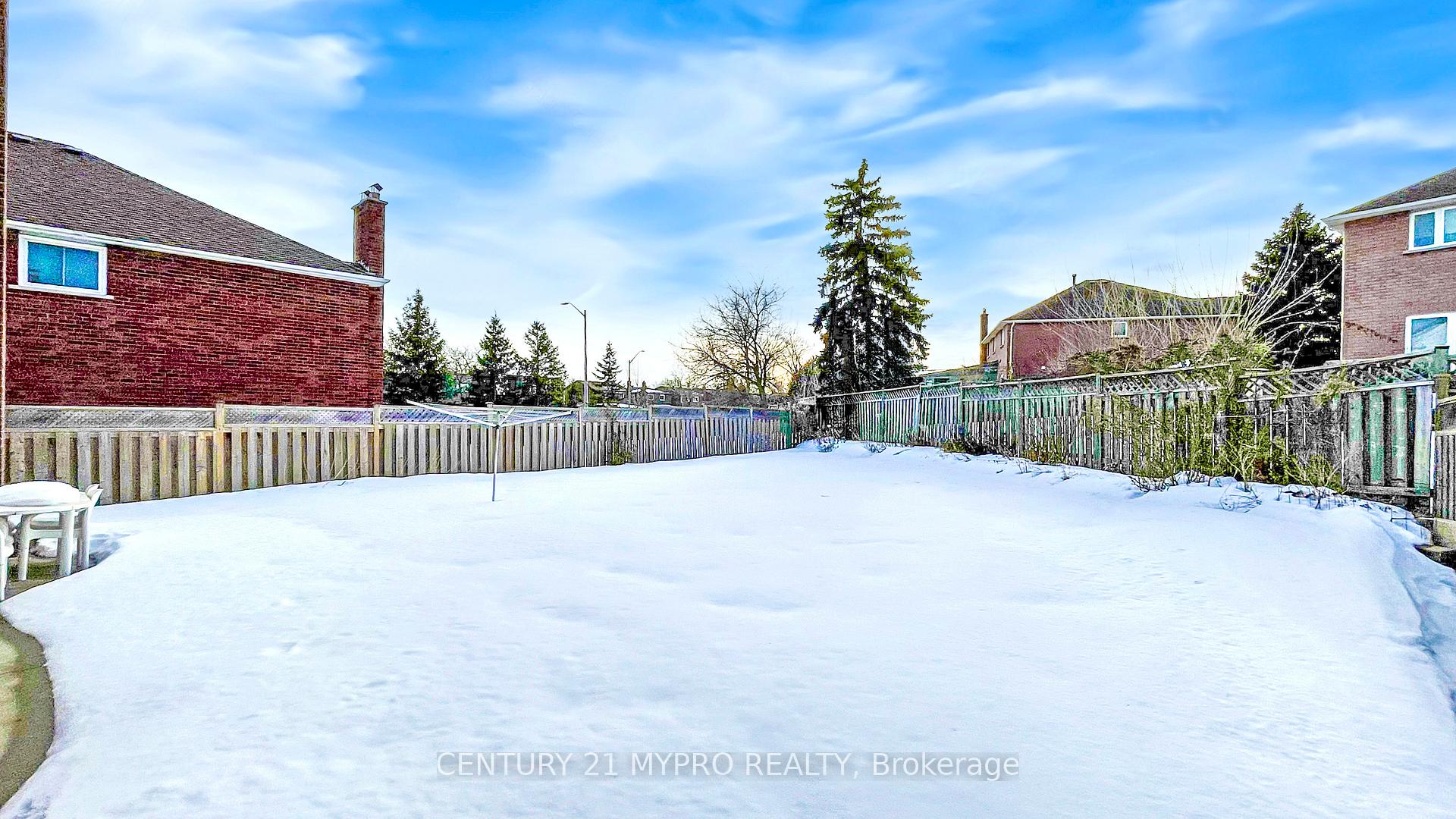 Photo 38 of 4 Mallory Avenue, Markham, Milliken Mills East — HOMEH