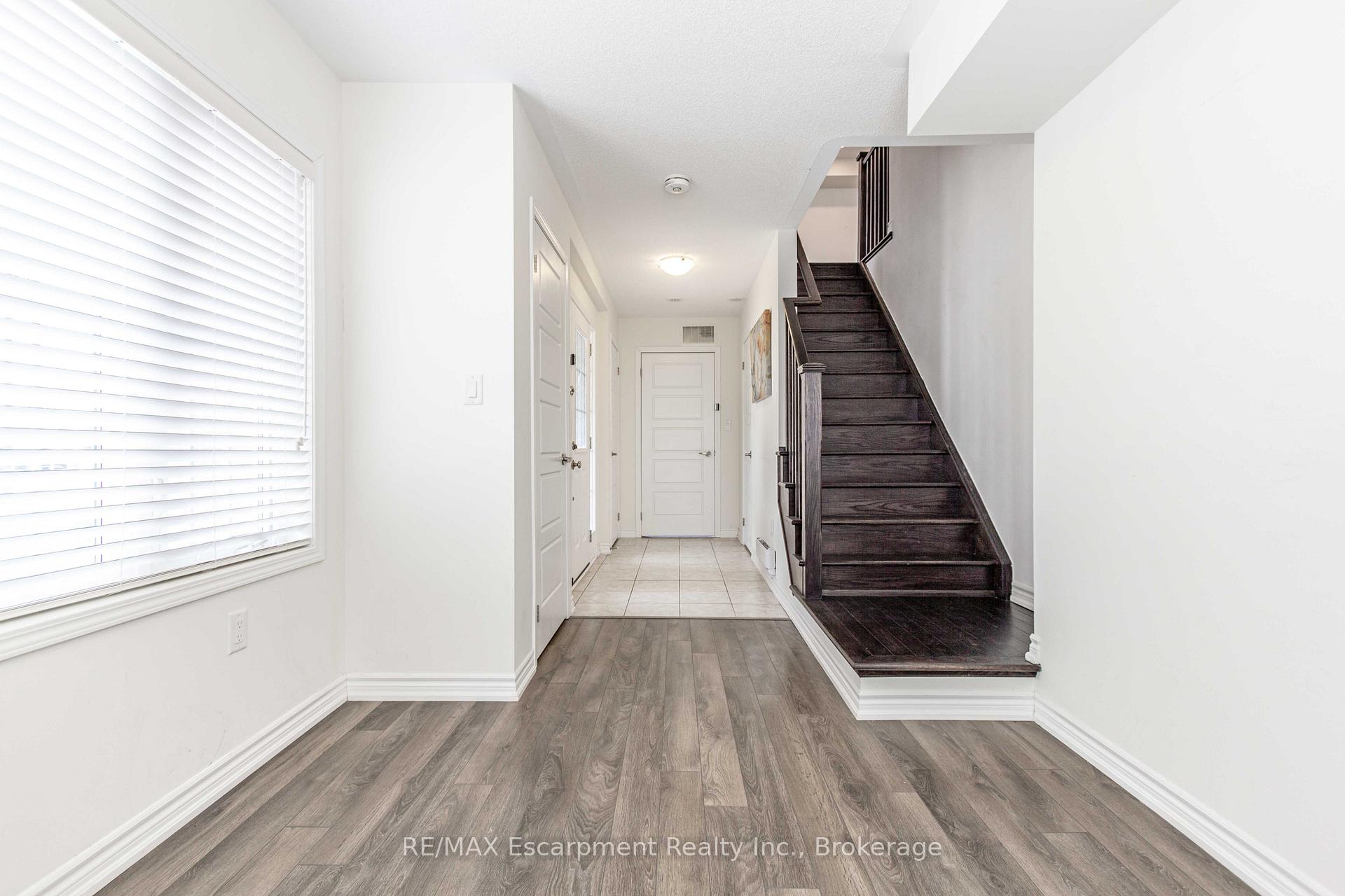 Photo 6 of 555 Allport Gate, Milton, Clarke — HOMEH