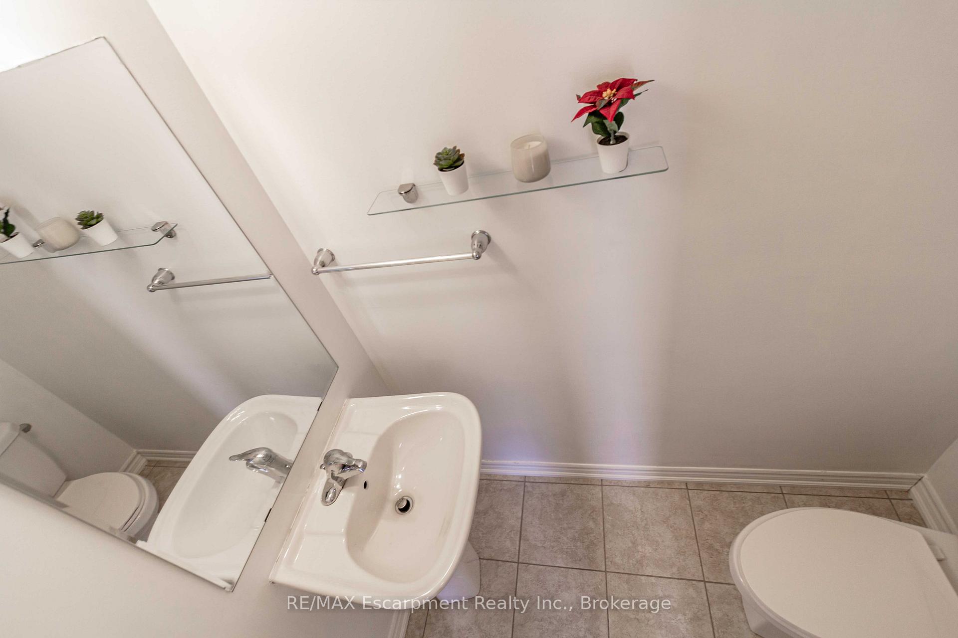 Photo 7 of 555 Allport Gate, Milton, Clarke — HOMEH
