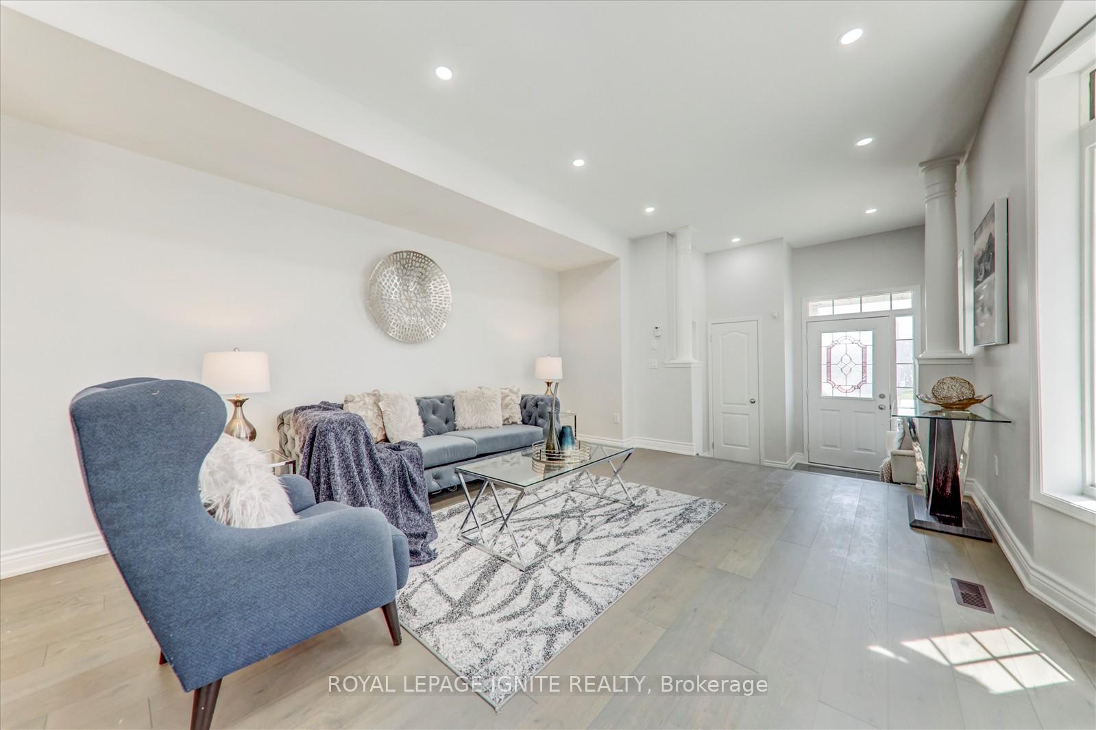 Photo 8 of 340 Bur Oak Avenue, Markham, Berczy — HOMEH