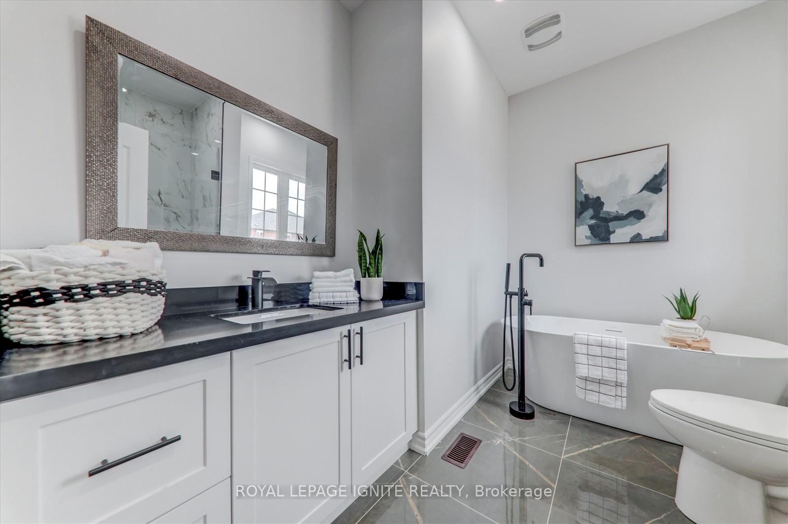 Photo 22 of 340 Bur Oak Avenue, Markham, Berczy — HOMEH