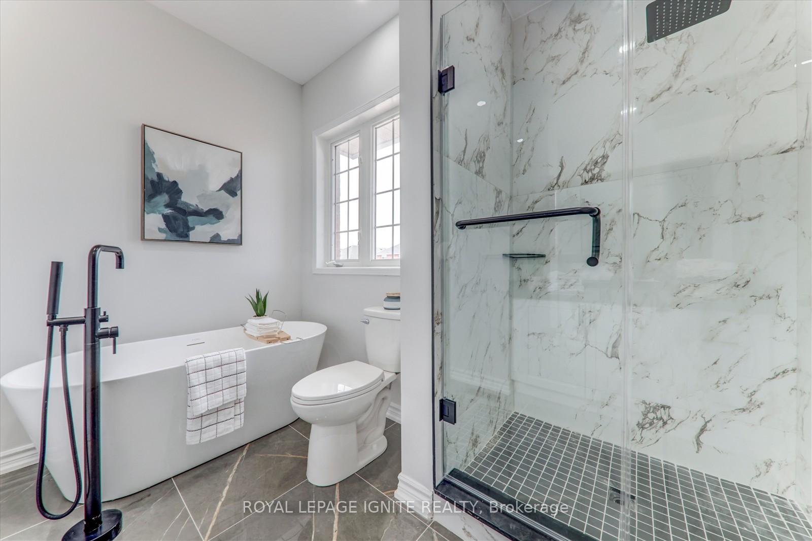 Photo 23 of 340 Bur Oak Avenue, Markham, Berczy — HOMEH