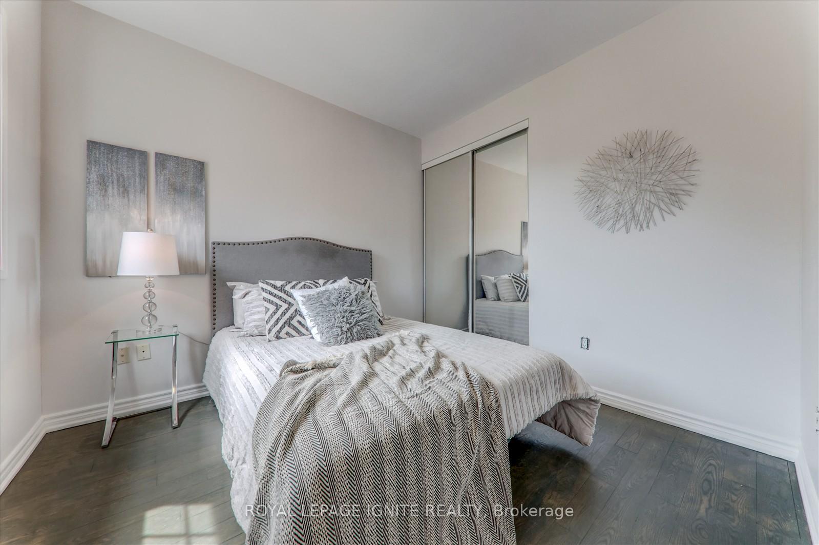 Photo 24 of 340 Bur Oak Avenue, Markham, Berczy — HOMEH