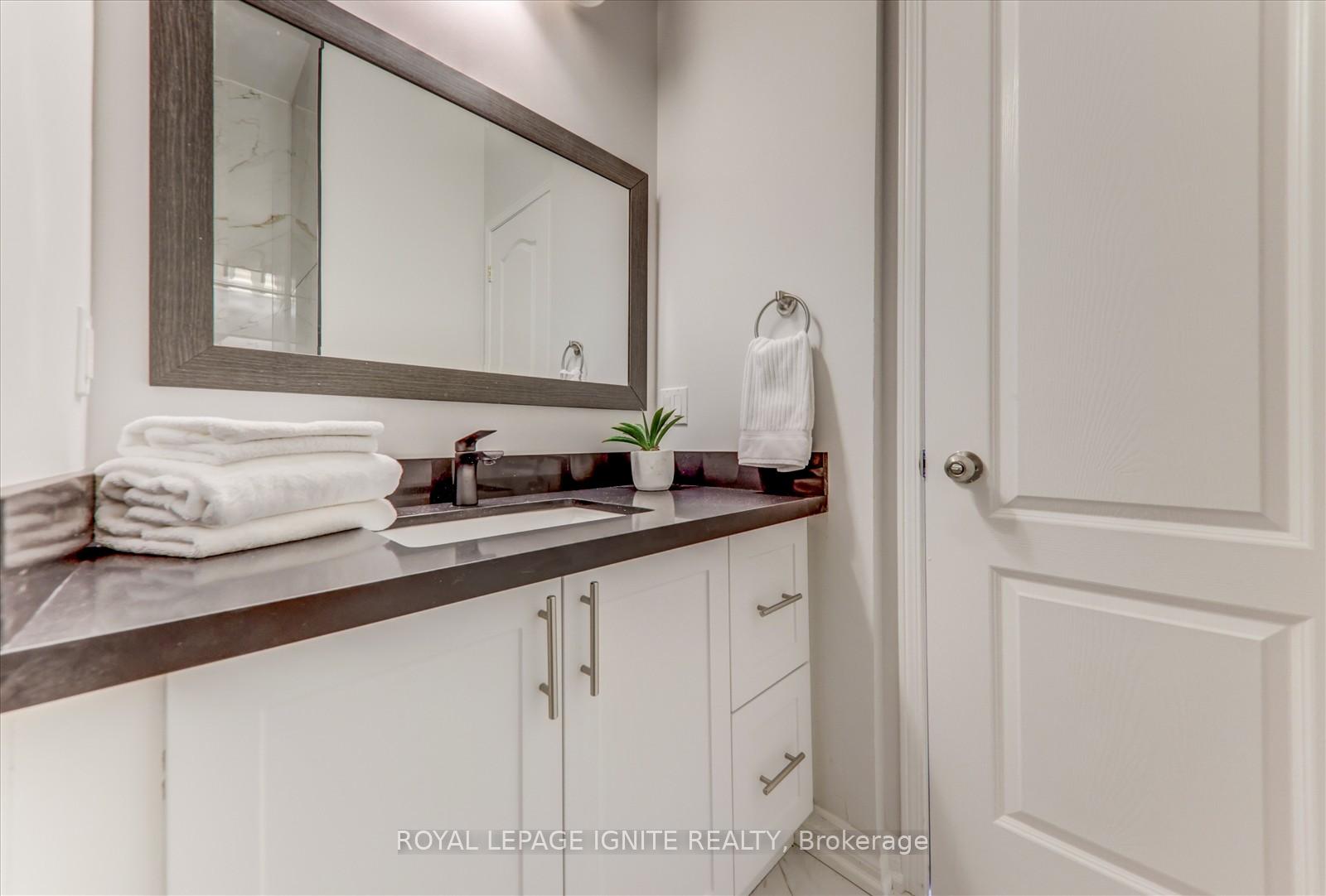 Photo 27 of 340 Bur Oak Avenue, Markham, Berczy — HOMEH