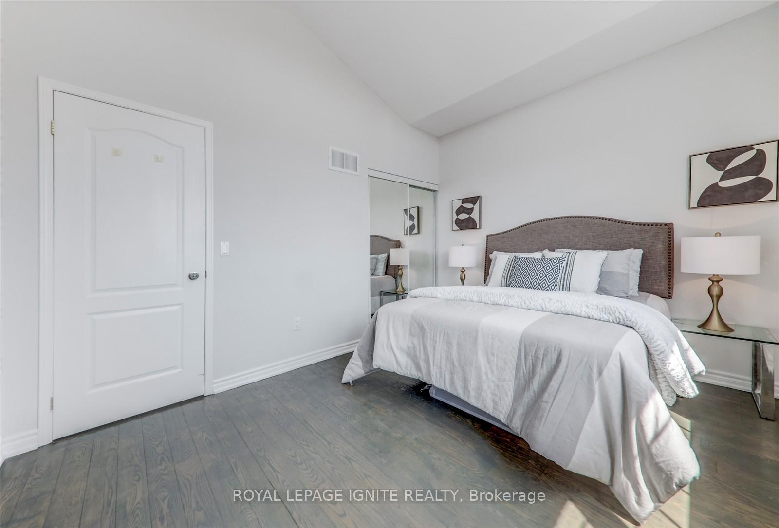 Photo 29 of 340 Bur Oak Avenue, Markham, Berczy — HOMEH