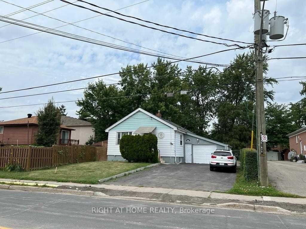 Photo 1 of 70 Glen Cameron Road, Markham, Grandview — HOMEH
