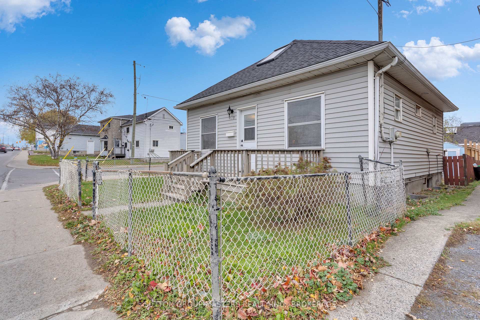 Photo 3 of 129 Concession Street, Kingston, East of Sir John A. Blvd — HOMEH