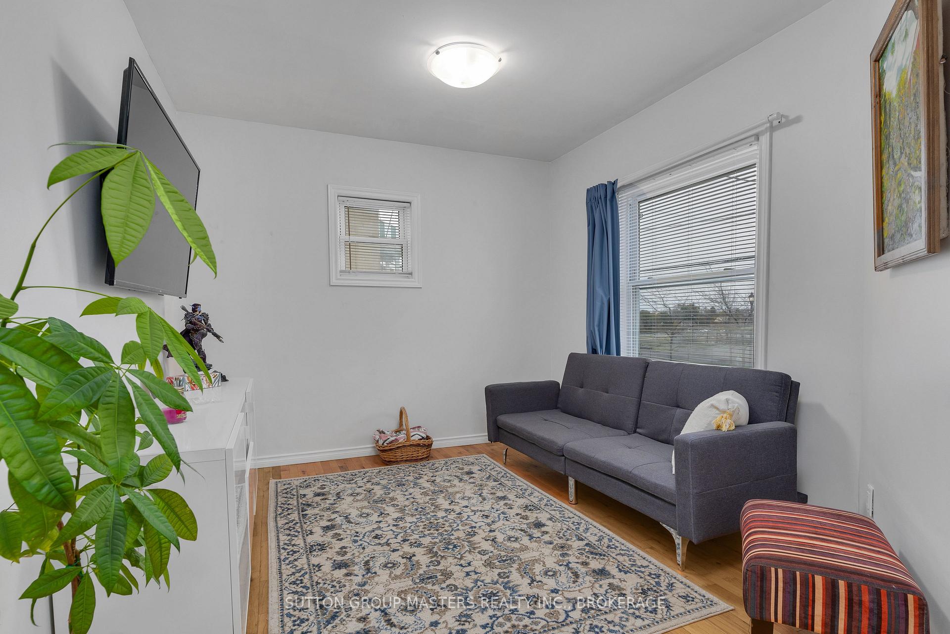Photo 4 of 129 Concession Street, Kingston, East of Sir John A. Blvd — HOMEH