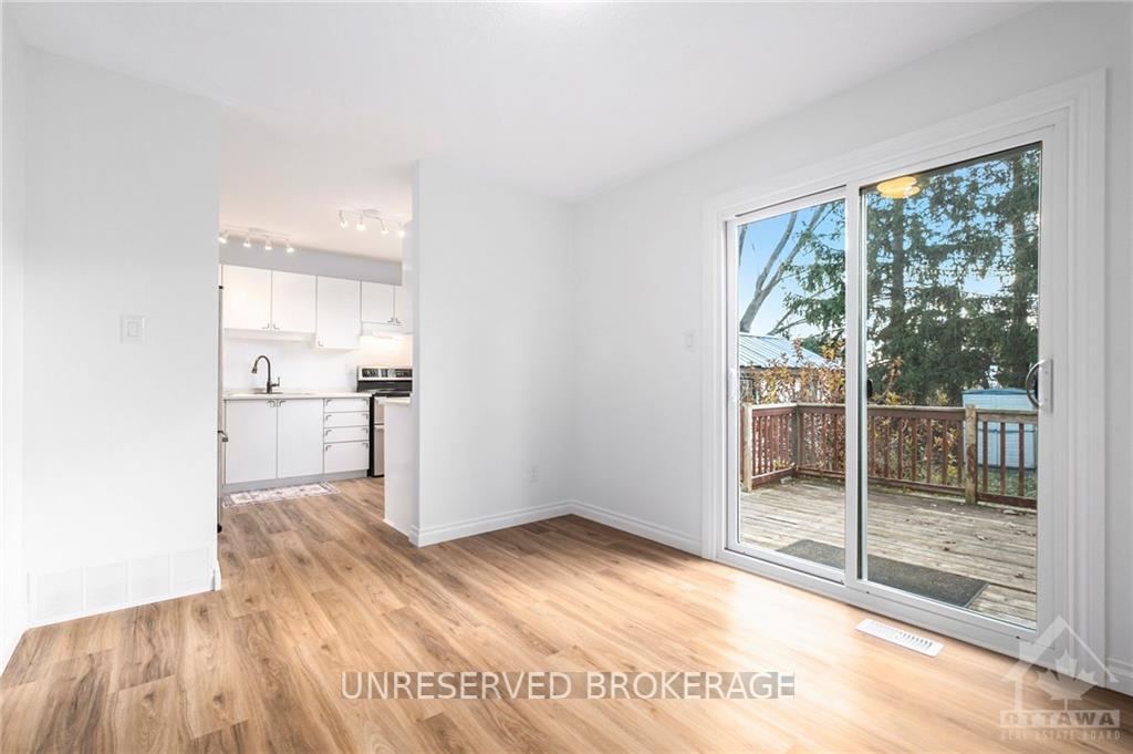 Photo 6 of 10 Melanie Crescent, Ottawa, Kanata - Glencairn/Hazeldean — HOMEH