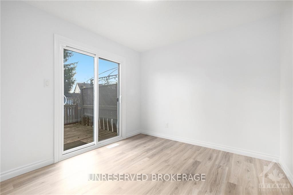 Photo 7 of 10 Melanie Crescent, Ottawa, Kanata - Glencairn/Hazeldean — HOMEH