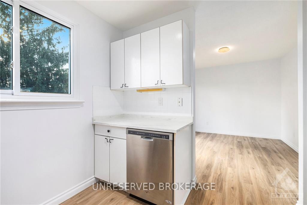 Photo 10 of 10 Melanie Crescent, Ottawa, Kanata - Glencairn/Hazeldean — HOMEH