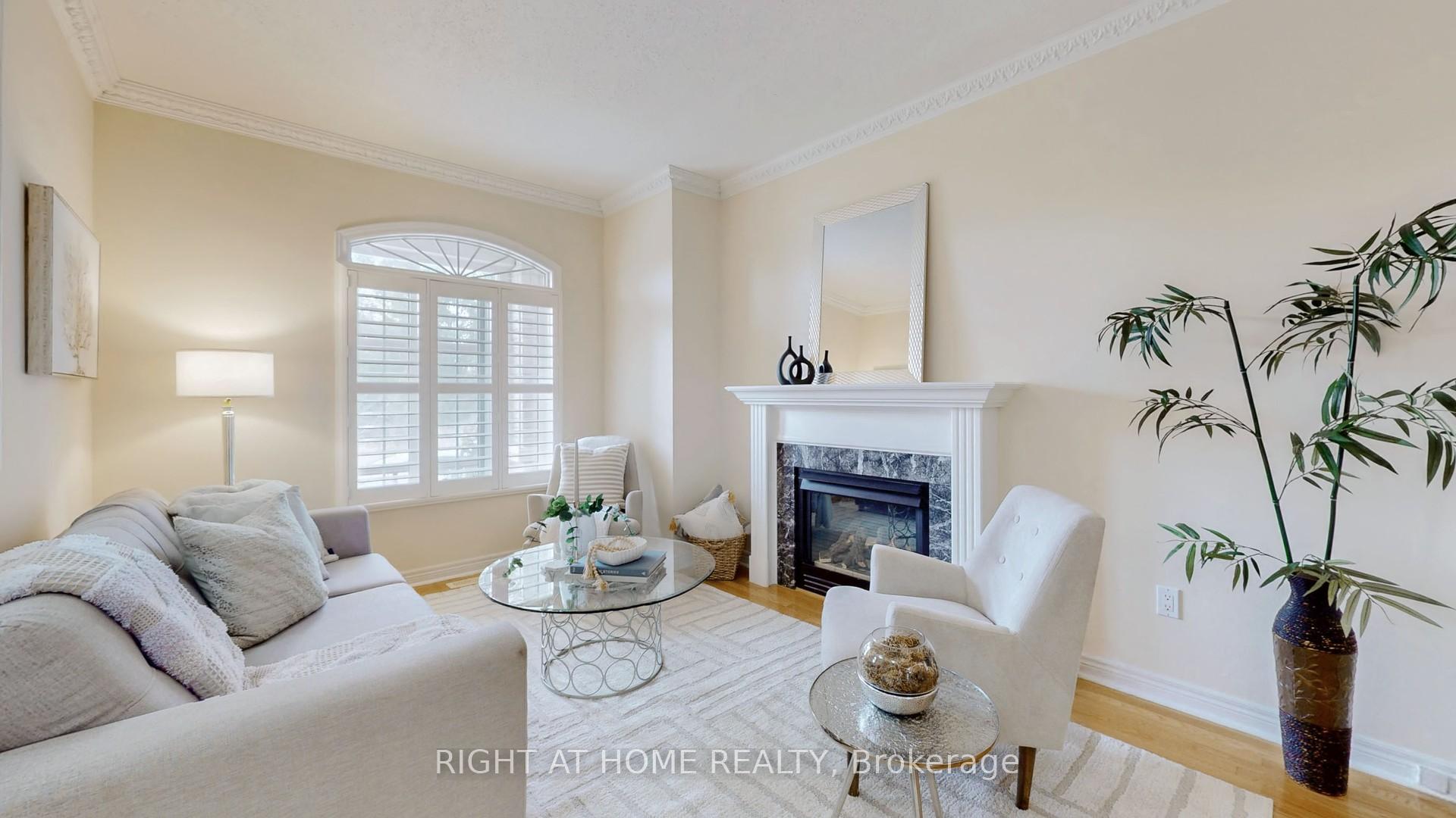 Photo 7 of 352 Castan Avenue, Markham, Village Green-South Unionville — HOMEH