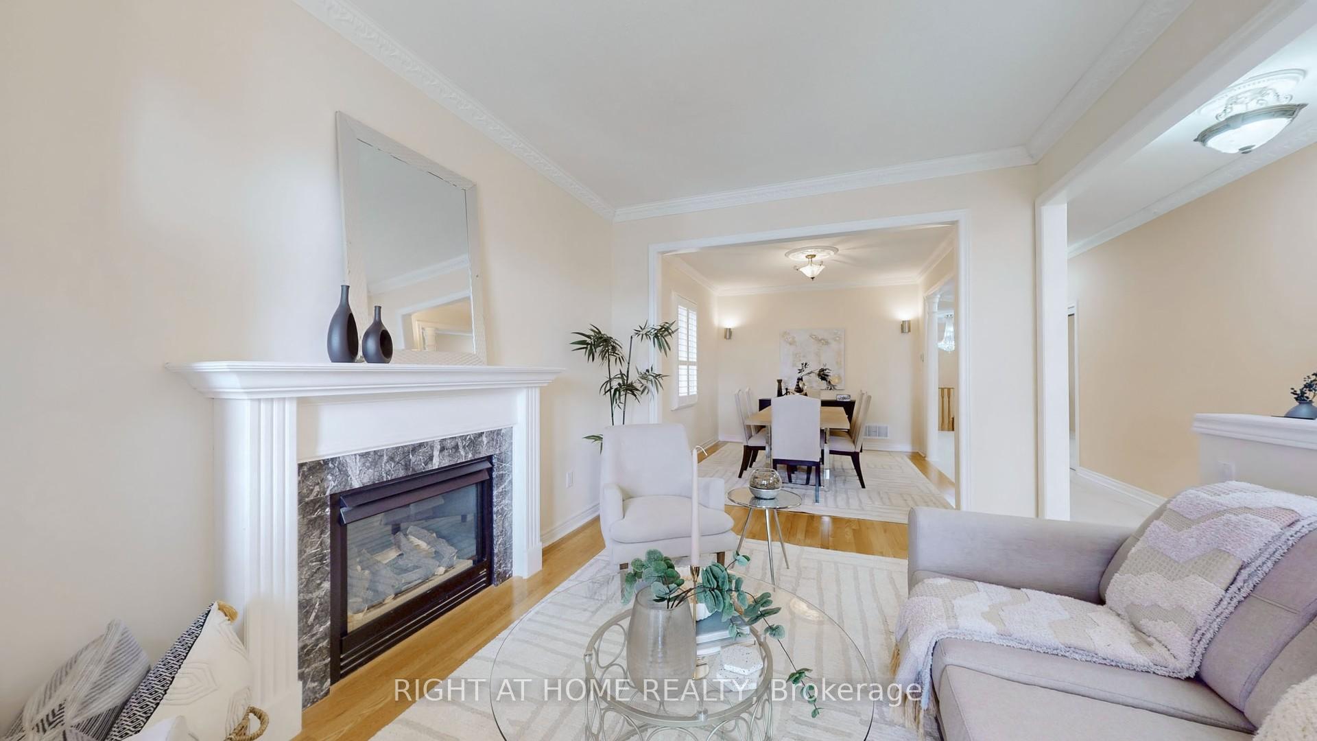 Photo 9 of 352 Castan Avenue, Markham, Village Green-South Unionville — HOMEH