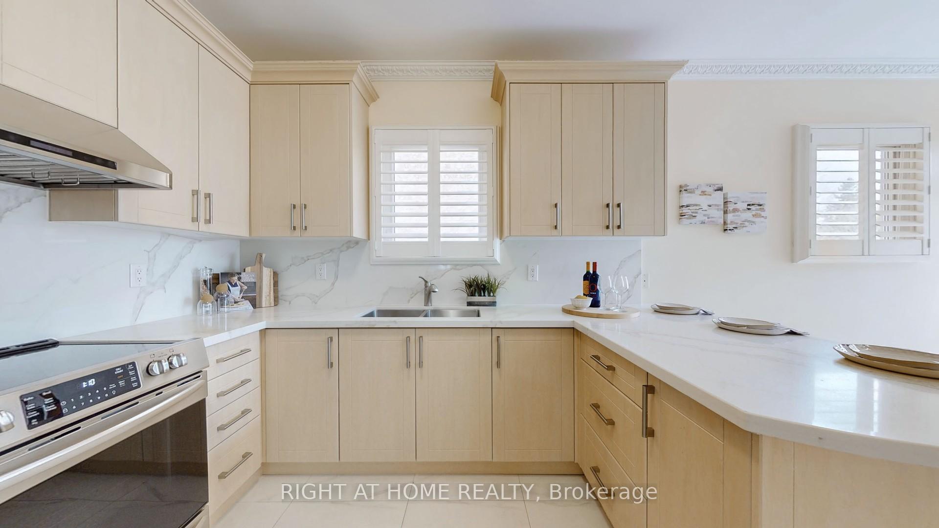 Photo 14 of 352 Castan Avenue, Markham, Village Green-South Unionville — HOMEH