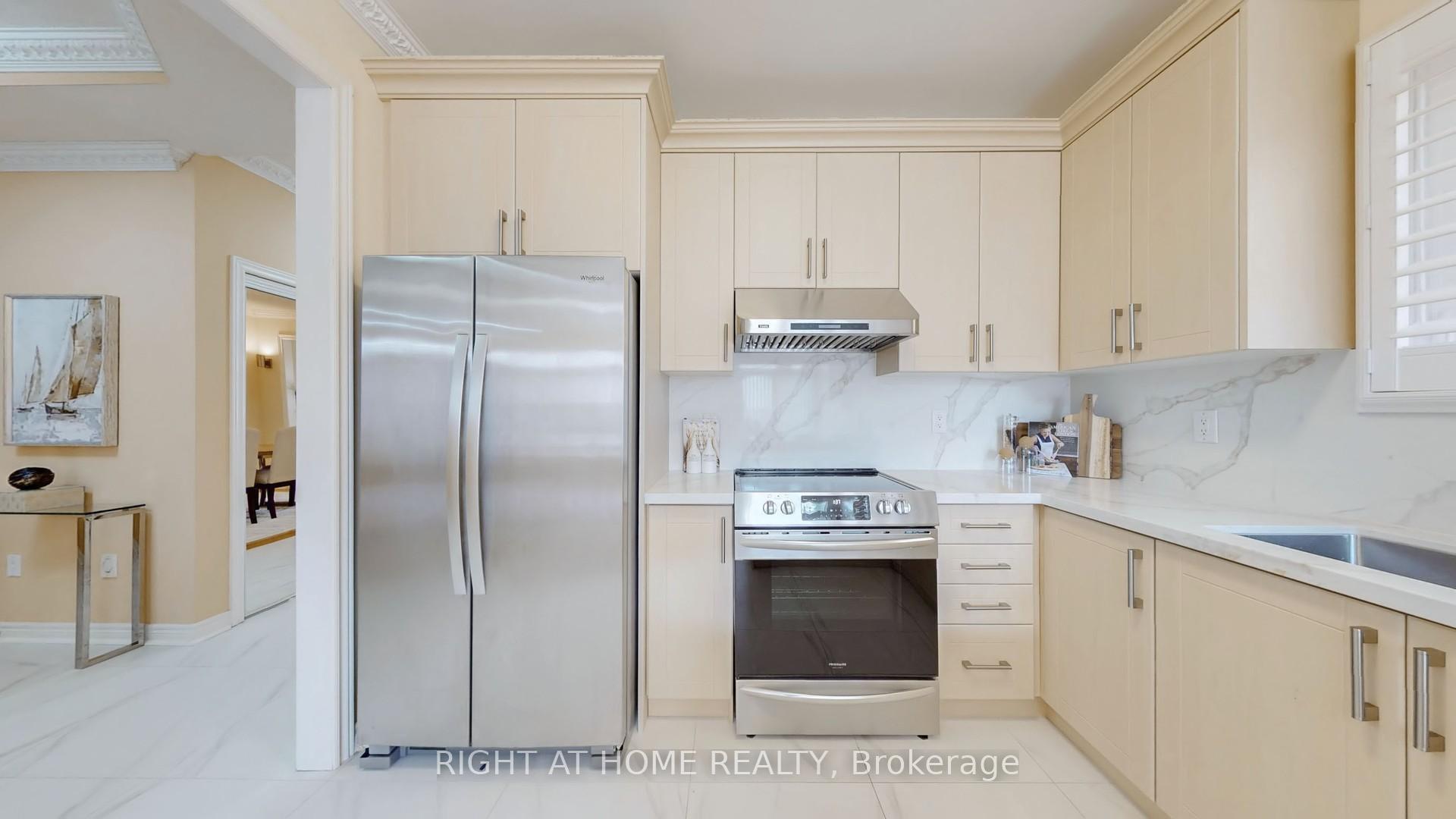 Photo 16 of 352 Castan Avenue, Markham, Village Green-South Unionville — HOMEH
