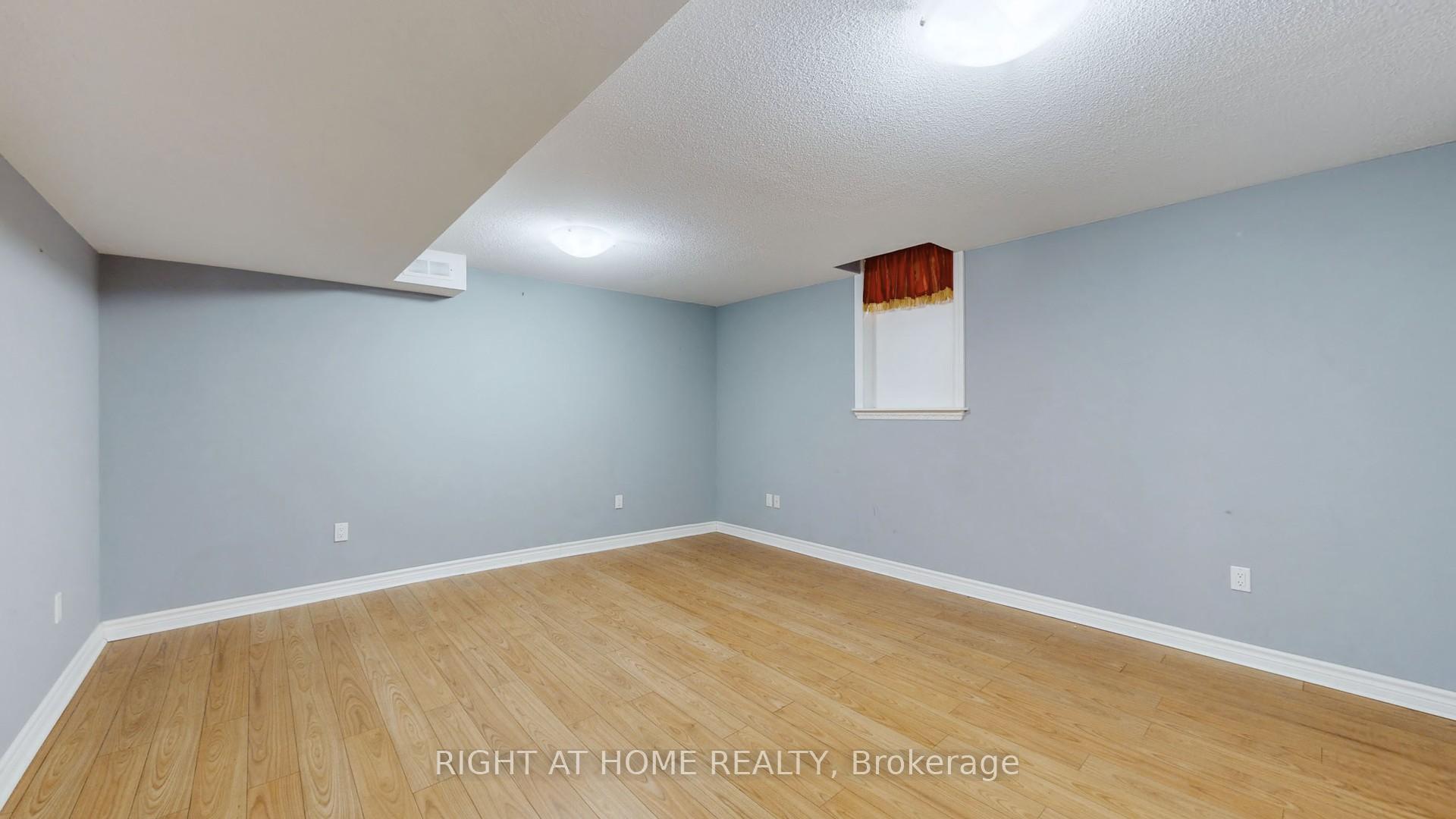 Photo 40 of 352 Castan Avenue, Markham, Village Green-South Unionville — HOMEH