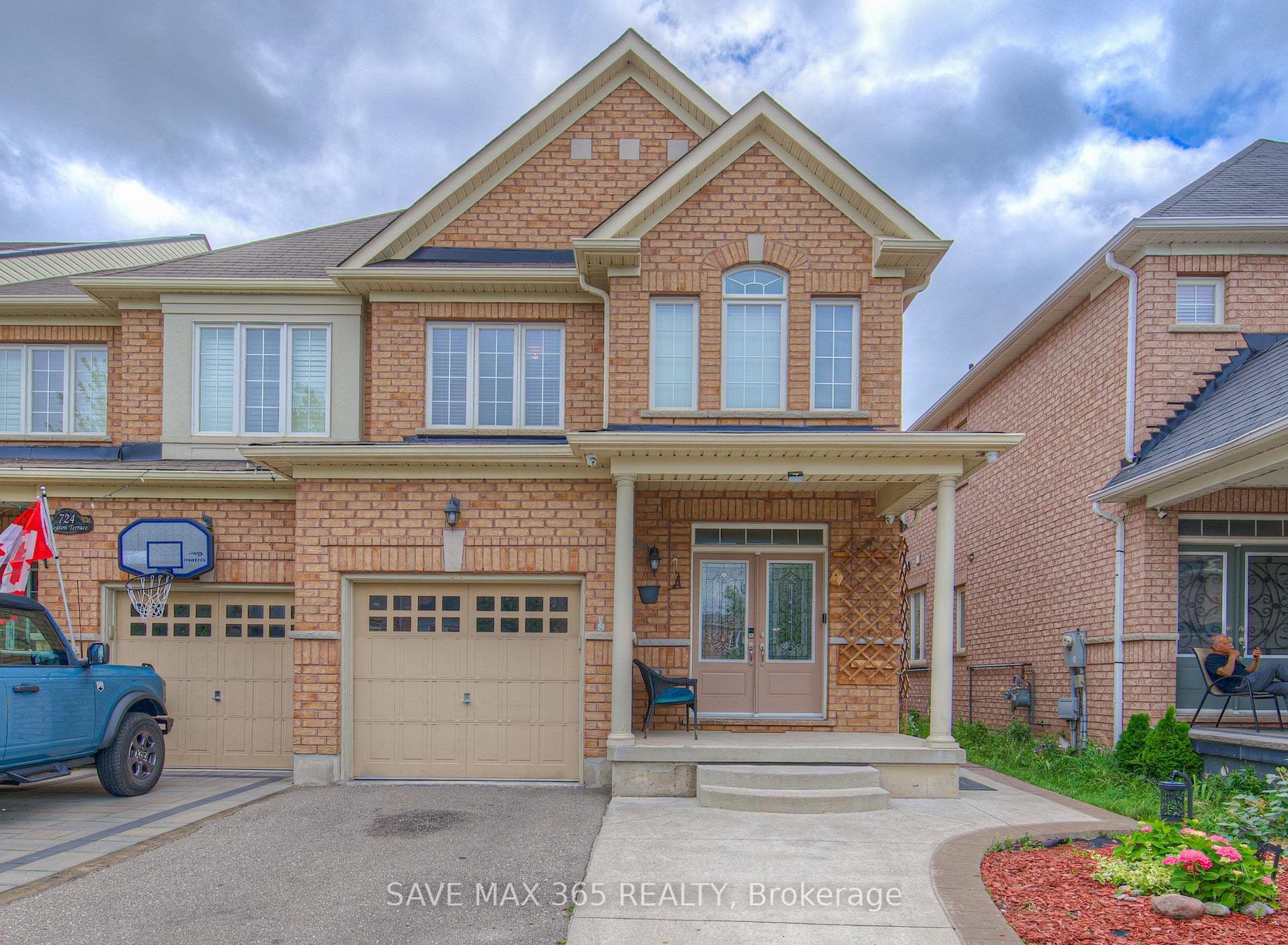 Front of 722 Megson Terrace