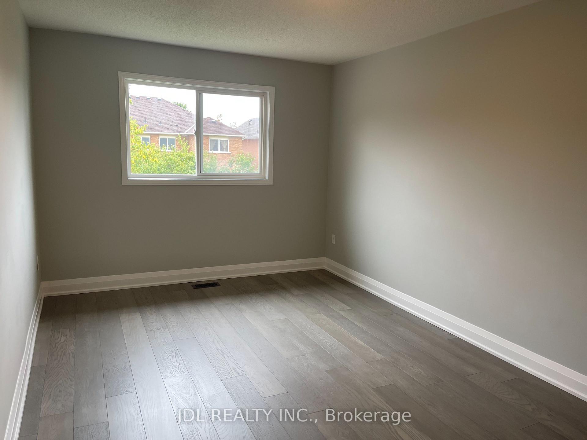 Photo 13 of 786 Caboto Trail, Markham, Village Green-South Unionville — HOMEH