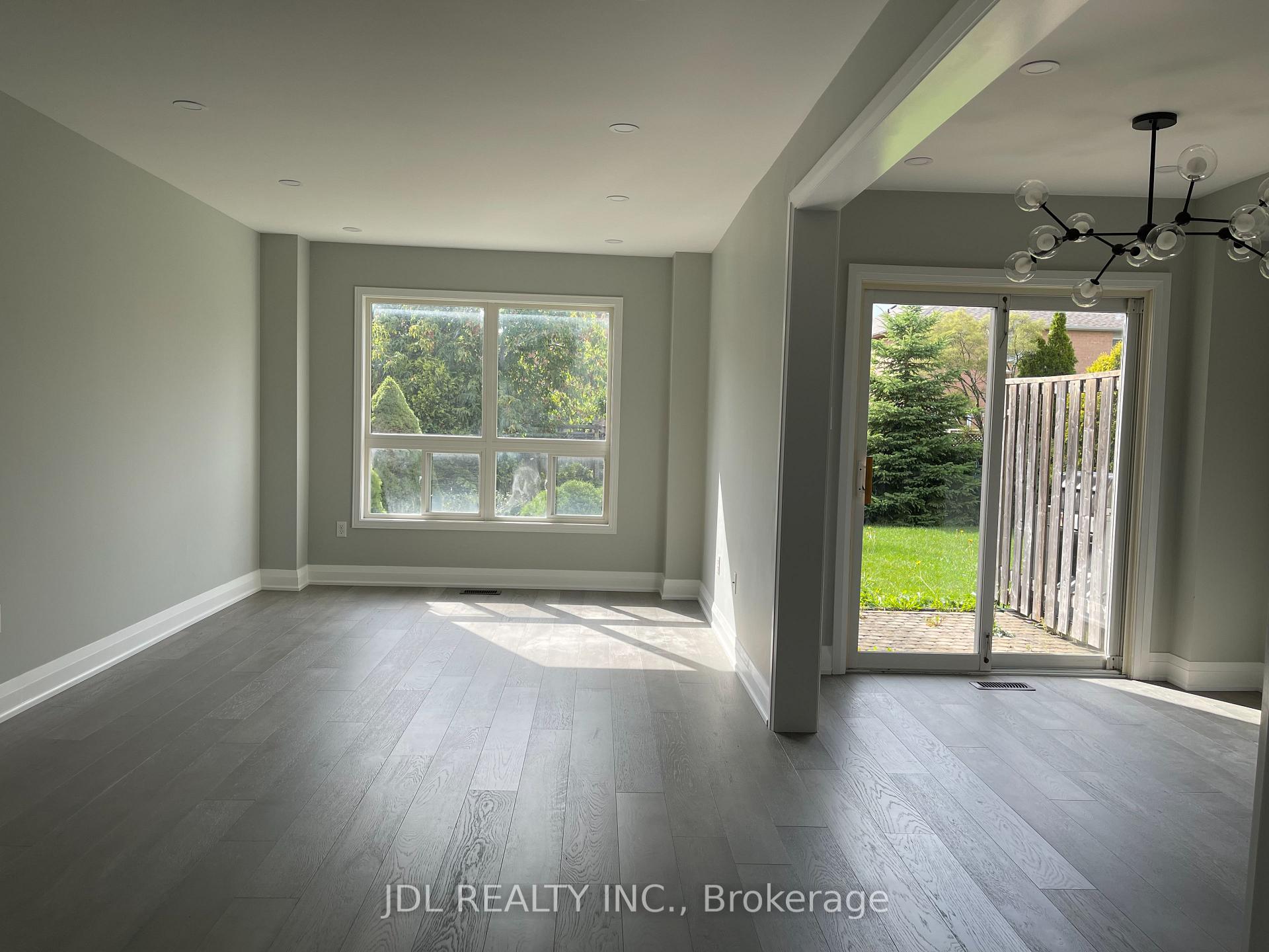 Photo 17 of 786 Caboto Trail, Markham, Village Green-South Unionville — HOMEH