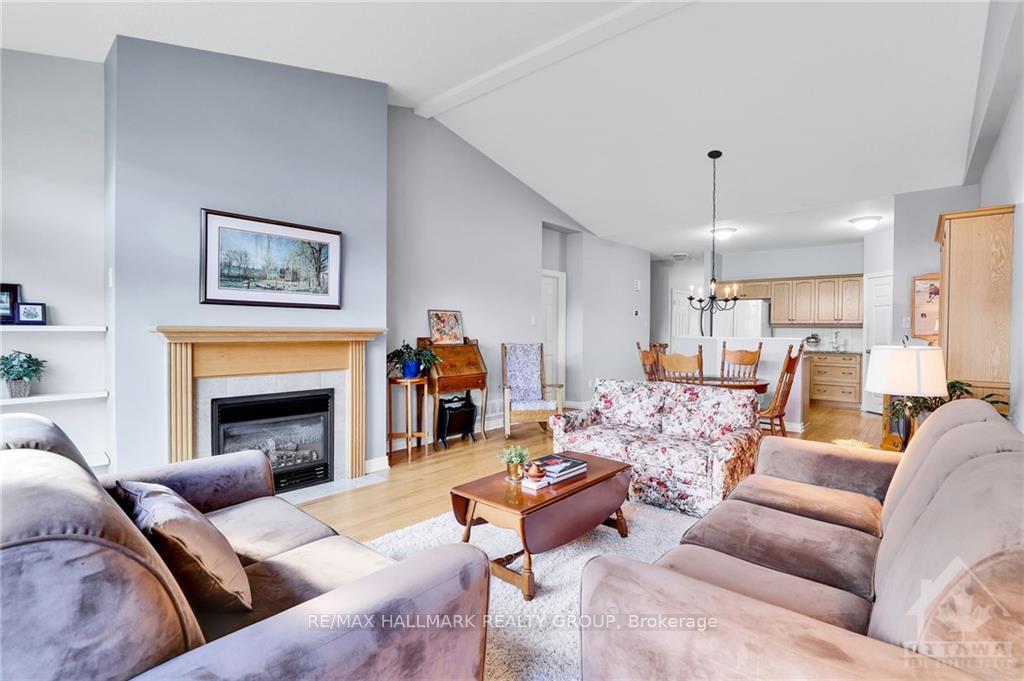 Photo 5 of 120 Passageway, Ottawa, Kanata - Bridlewood — HOMEH