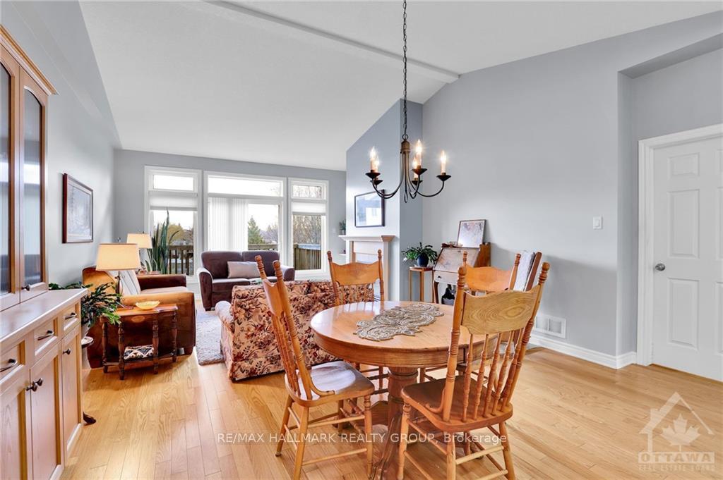 Photo 9 of 120 Passageway, Ottawa, Kanata - Bridlewood — HOMEH