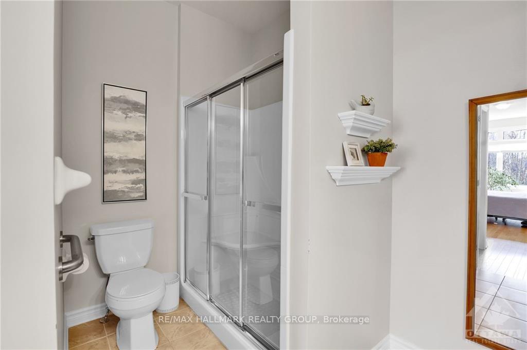 Photo 14 of 120 Passageway, Ottawa, Kanata - Bridlewood — HOMEH