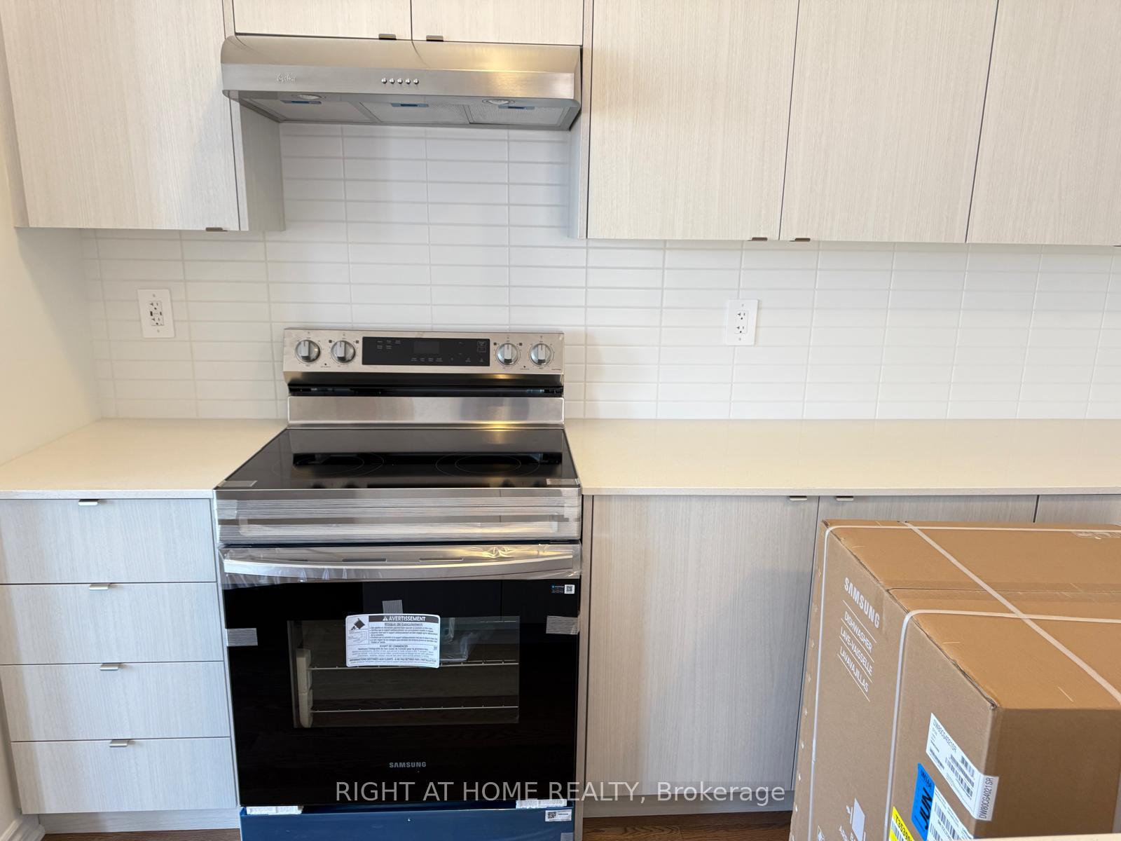 Photo 6 of 1595 Savoline Boulevard, Milton, Walker — HOMEH