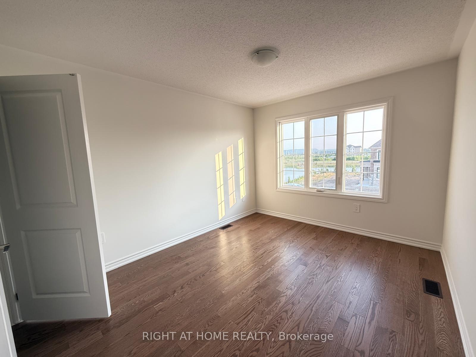 Photo 42 of 1595 Savoline Boulevard, Milton, Walker — HOMEH