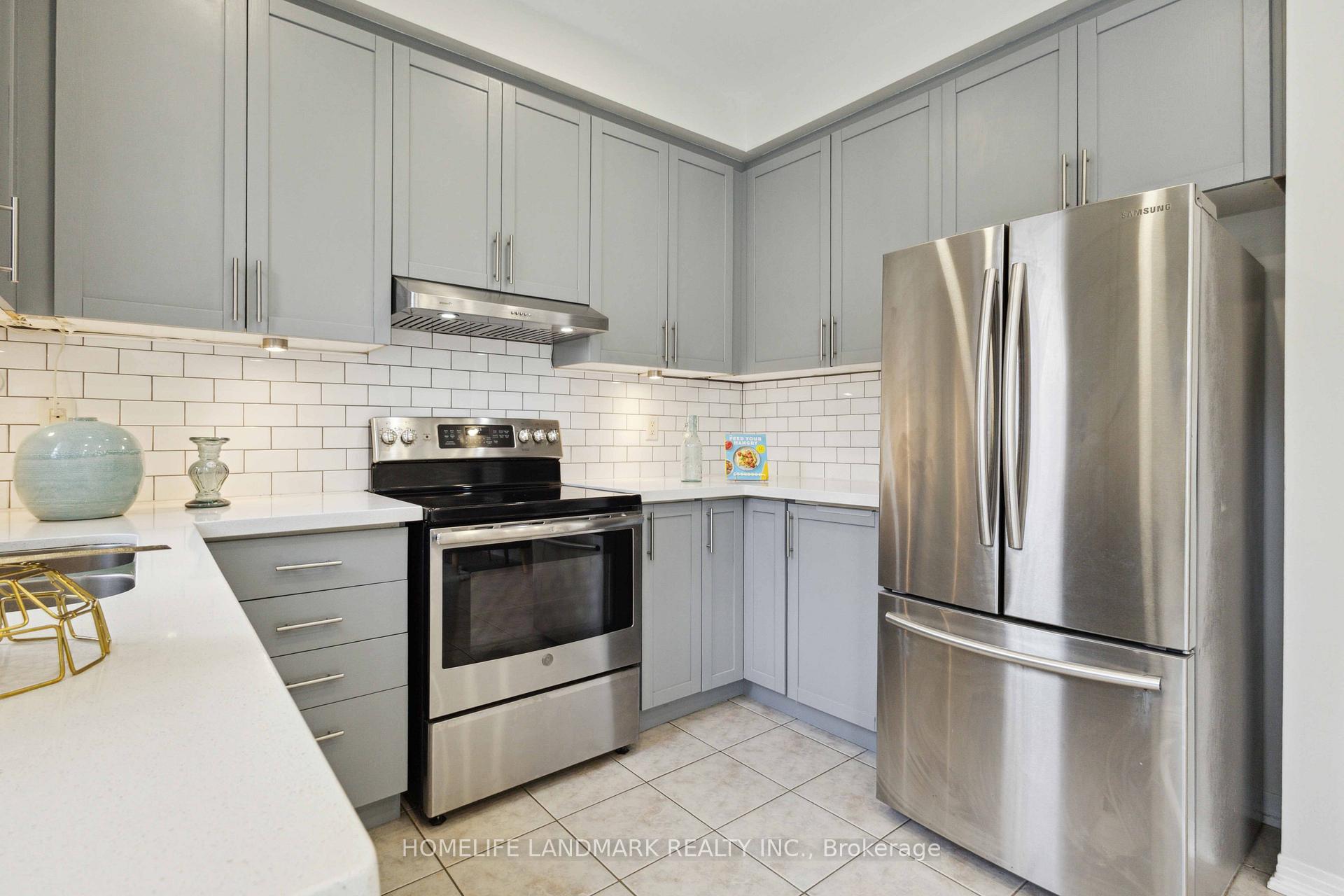 Photo 13 of 27 Sanderson Road, Markham, Cachet — HOMEH
