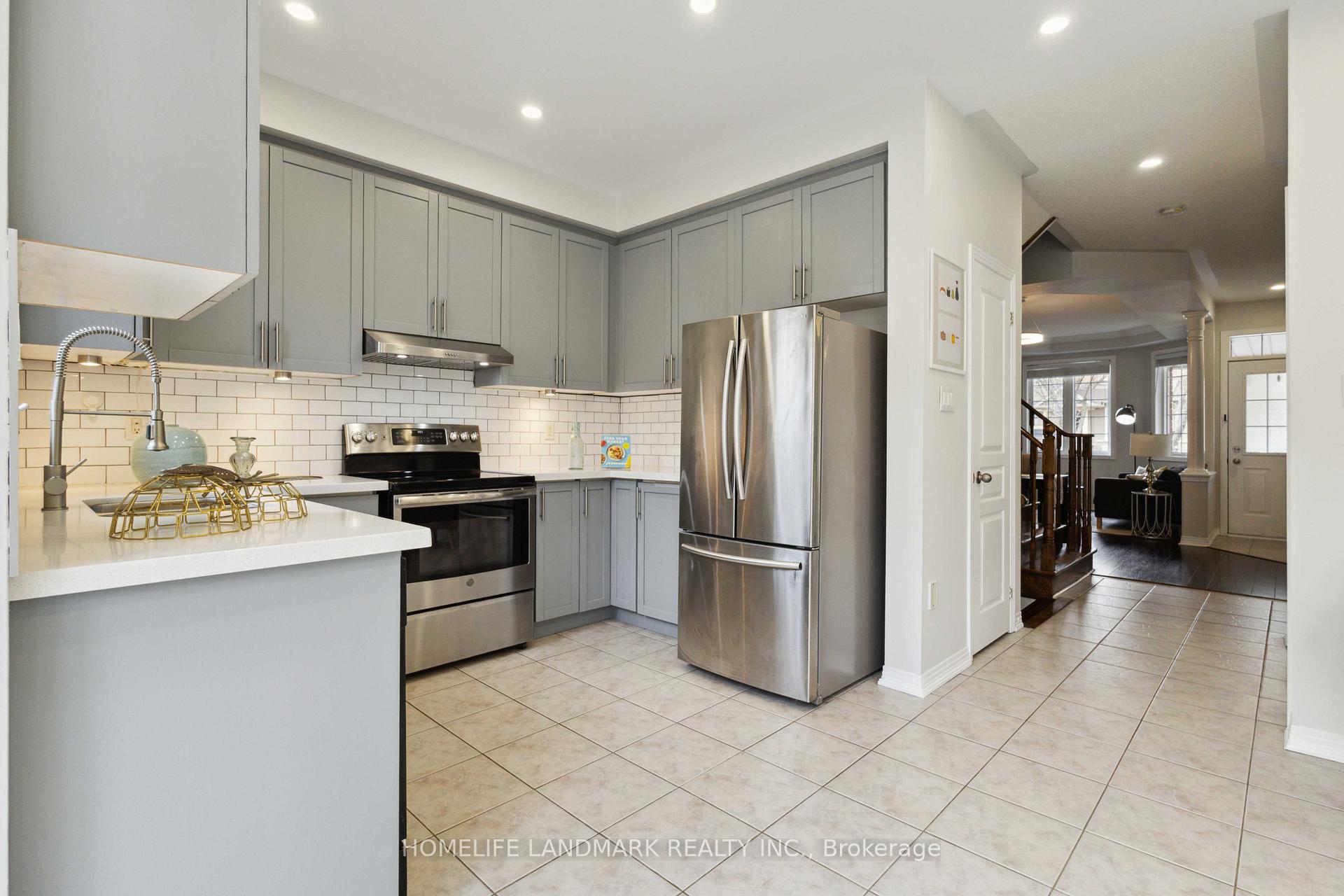 Photo 14 of 27 Sanderson Road, Markham, Cachet — HOMEH
