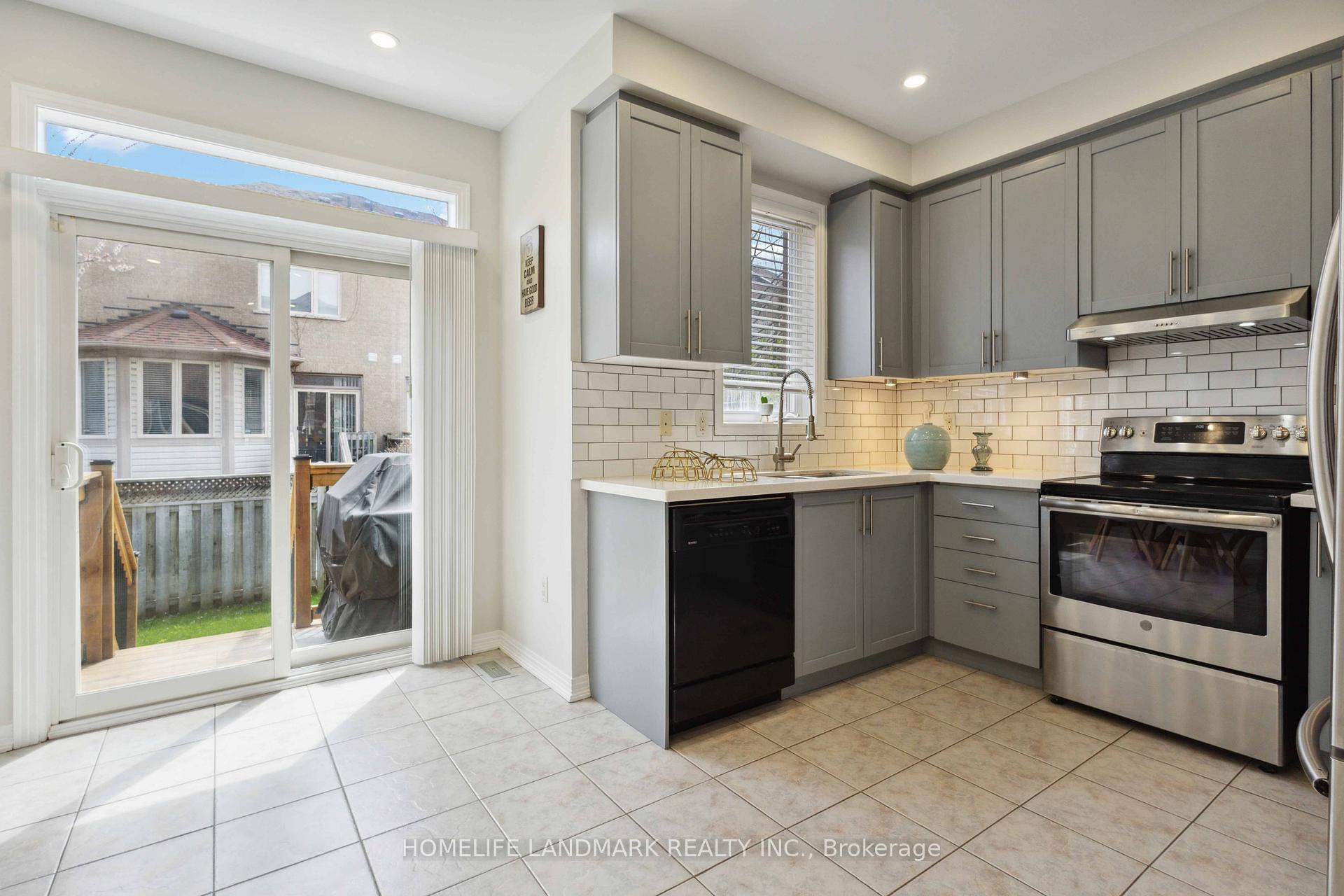 Photo 15 of 27 Sanderson Road, Markham, Cachet — HOMEH